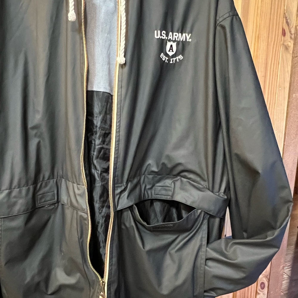 Weatherproof Utility Jacket in Black